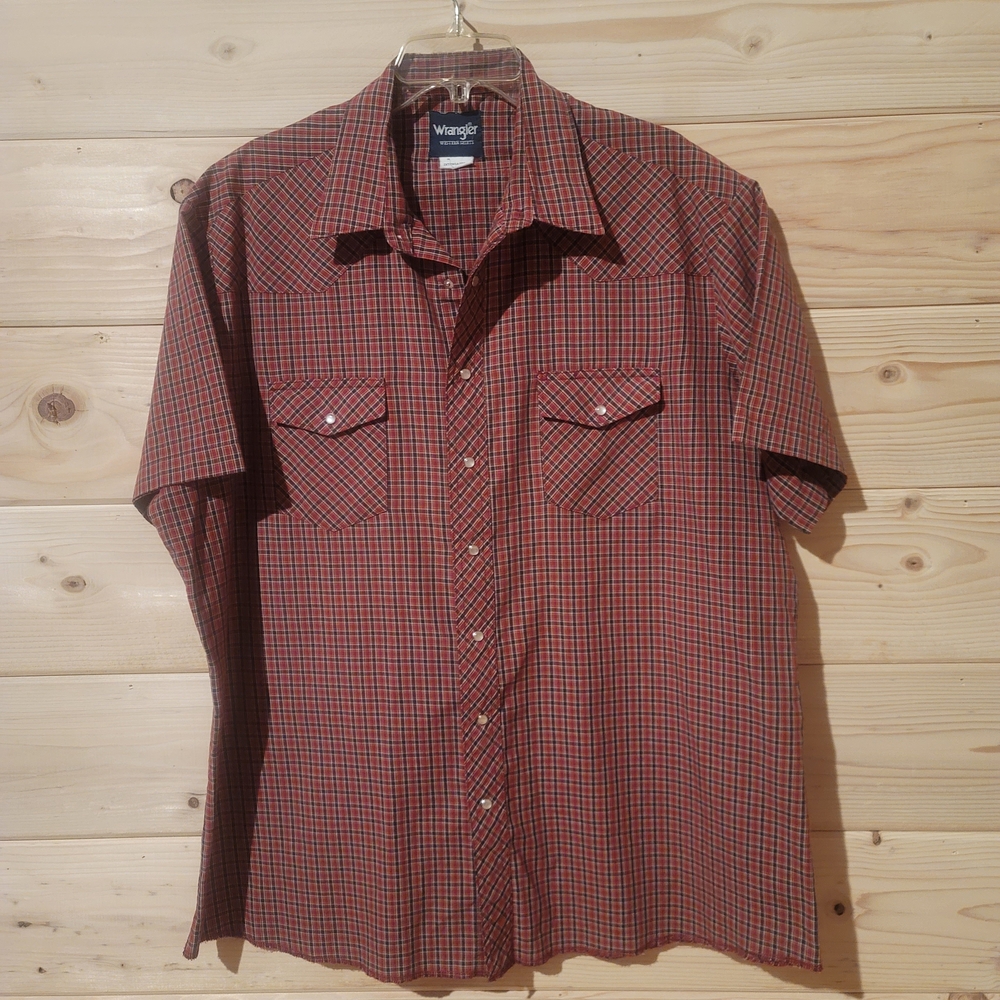 Wrangler Men's Red and Black Plaid Pearl Snap Button Down Shirt Size 2XLT 28x32